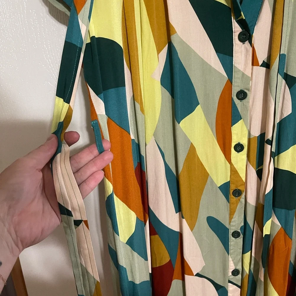 Abstract Dress - Picture 2 of 4